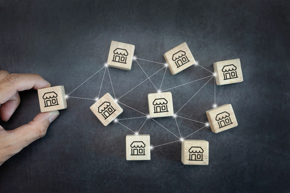 La franchise, un concept entrepreneurial innovant, émerge lorsque deux parties, le franchiseur et le franchisé, s'engagent dans une collaboration contractuelle.